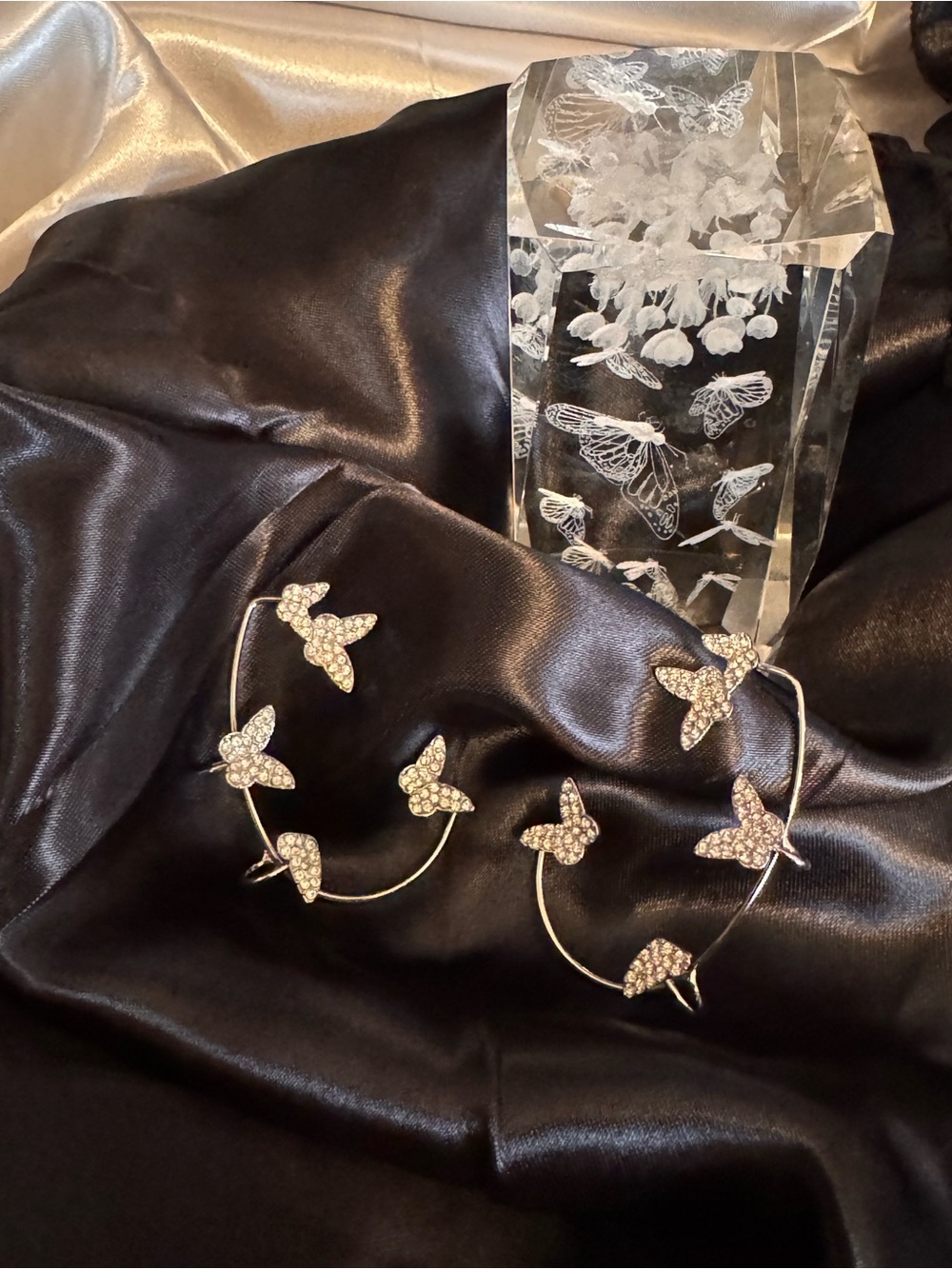 Sparkling Butterfly Earring Cuffs - Picture 7 of 12